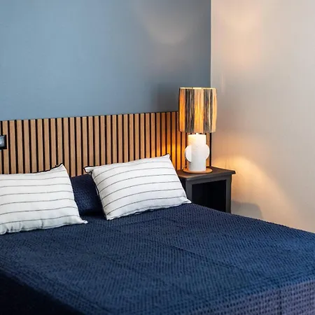 Apartment Lou Bousquet Rez De Jardin. Pour 5 Personnes Dans
